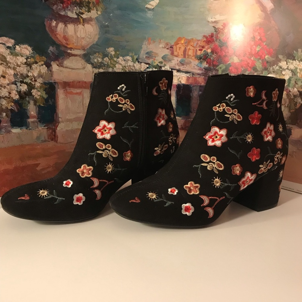 Primark Floral Embroidered Ankle Boots